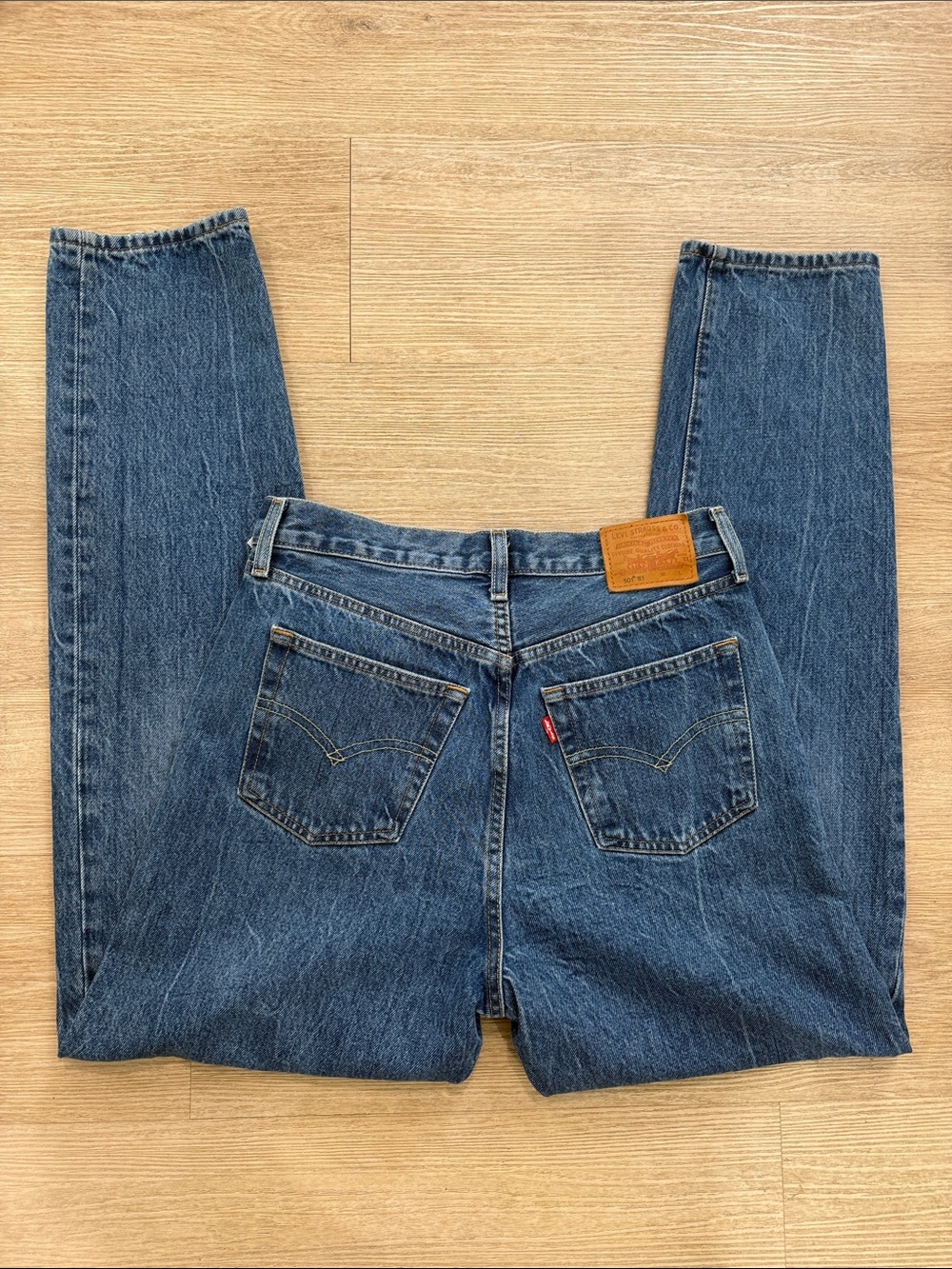 Levi’s 501 ’81 High Rise Straight Leg Jeans Medium Wash W28 L31 Button Fly